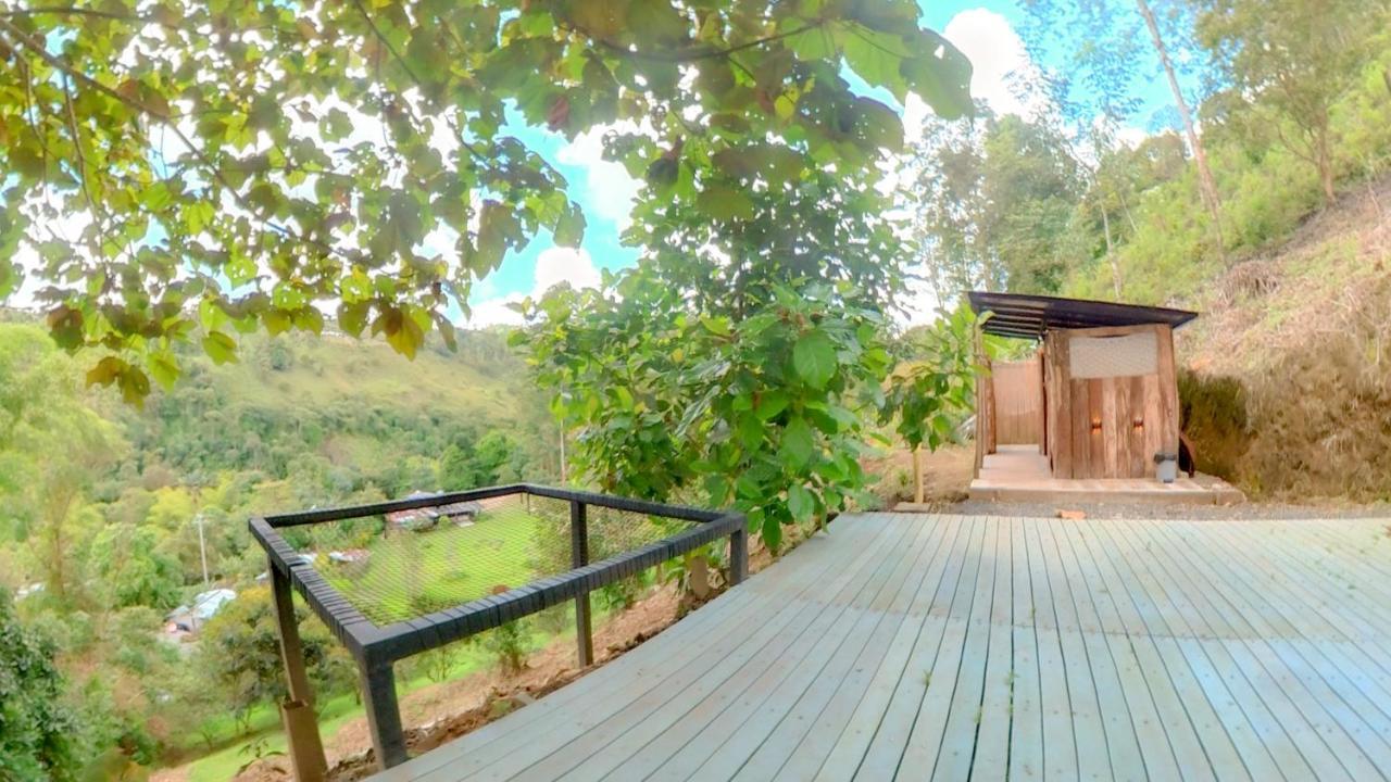 Отель La Estacion De Саленто Экстерьер фото